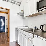 2 Bedroom Cozy In Upland Apartment